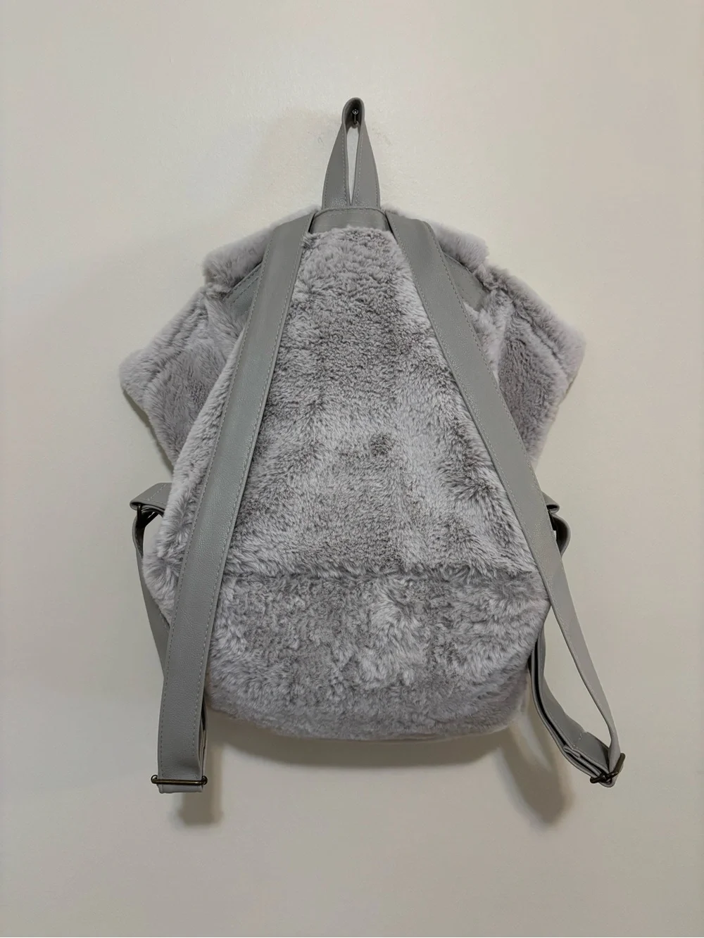 N/A soft gray